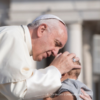 Pope Francis General Audience: Forgiveness on the Cross
